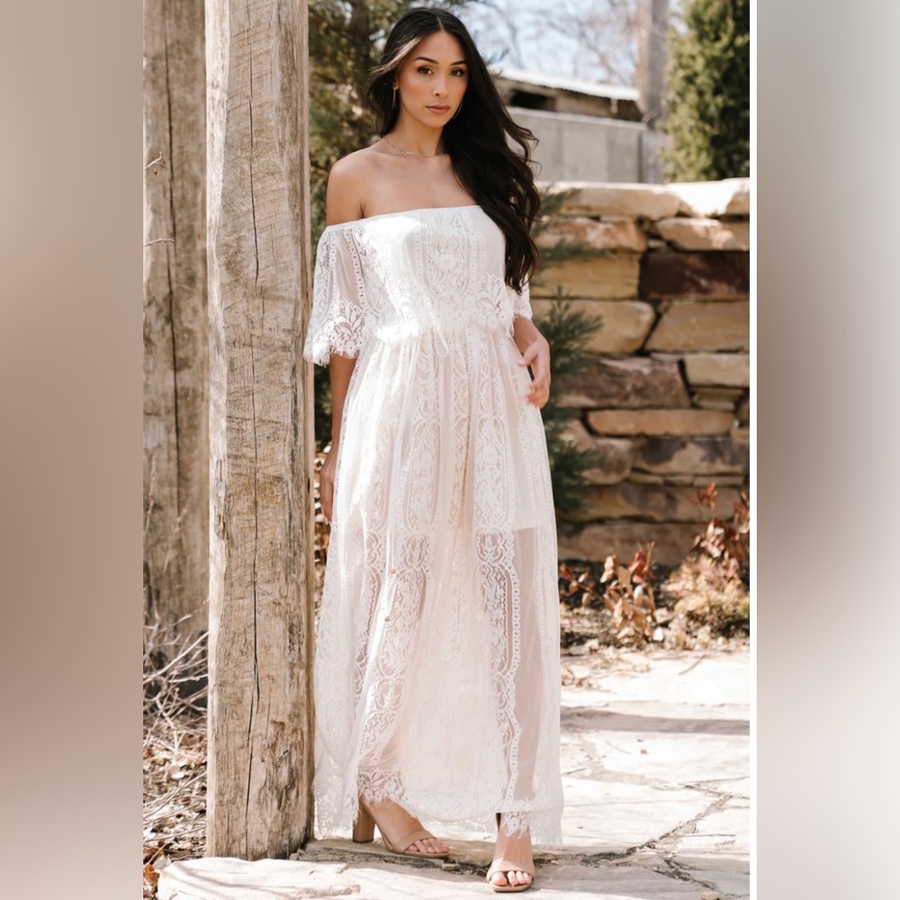 Caroline Lace Maxi Dress